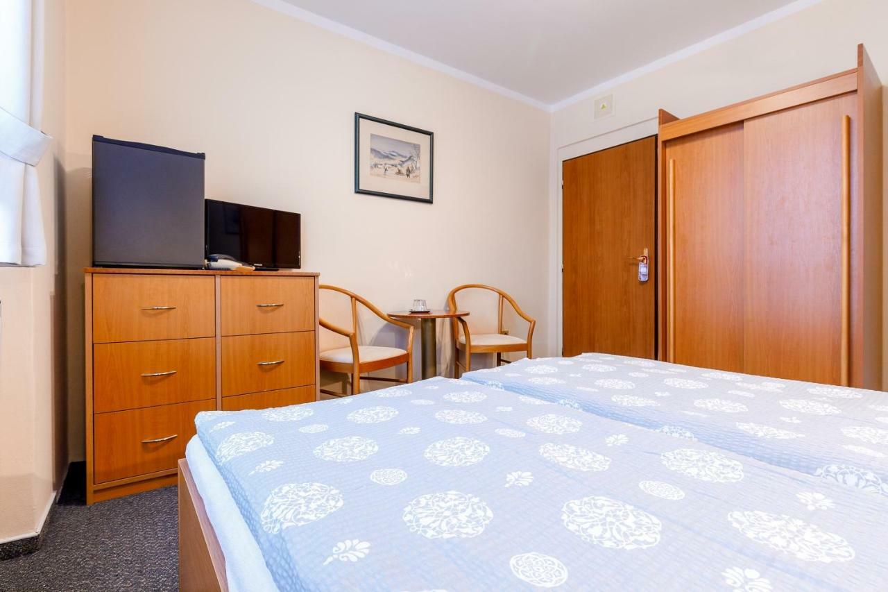 Hotel Jitrenka Konstantinovy Lázně Esterno foto